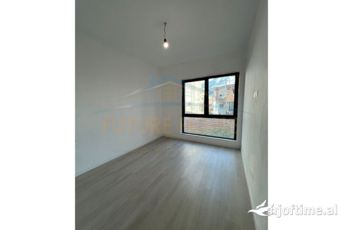 Shtepi me qera 2+1 ne Tirane - 600 Euro