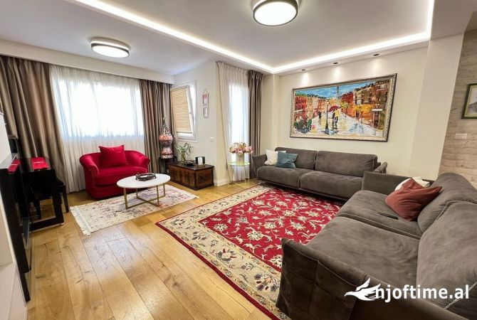 Shtepi ne shitje 3+1 ne Tirane - 290,000 Euro