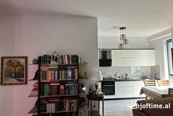 Shtepi ne shitje 2+1 ne Tirane - 180,000 Euro