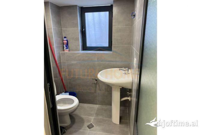 Stadiumi Dinamo , Tirane.Shitet, Ambient Biznesi, 