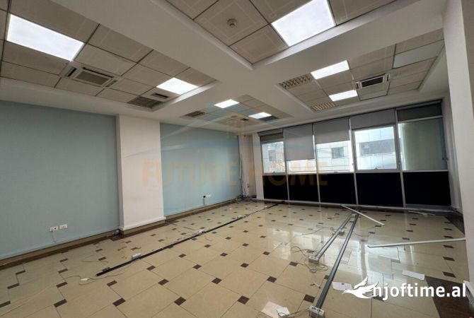 Ambient biznesi me qera 3+1 ne Tirane - 900 Euro