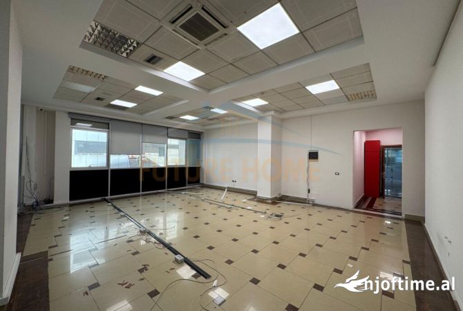 Ambient biznesi me qera 3+1 ne Tirane - 900 Euro