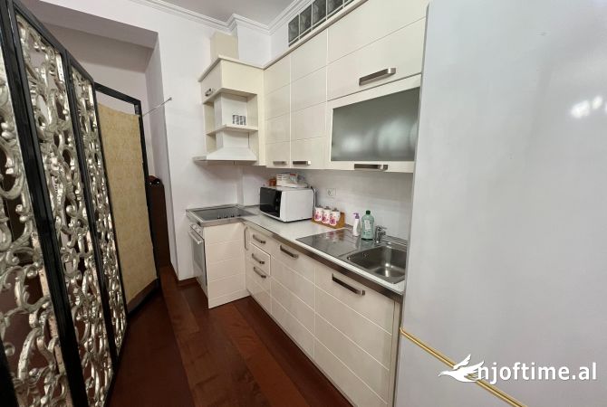 Casa in affitto 2+1 a Tirana - 1,000 Euro