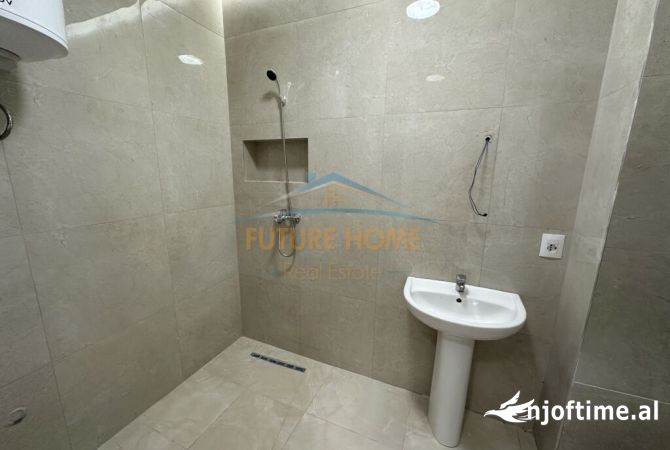 Shtepi me qera Apartament ne Tirane, 2+1, Mobilimi Bosh, pa mobiluar, Pagesa 600  Euro.