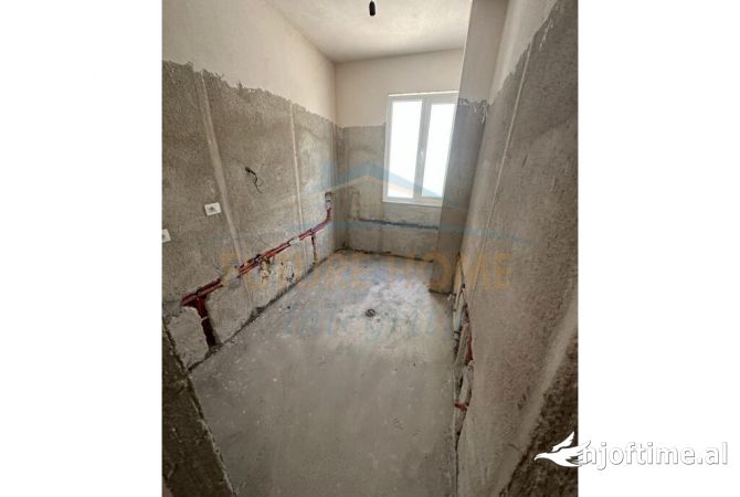 Shtepi ne shitje 3+1 ne Tirane - 220,000 Euro