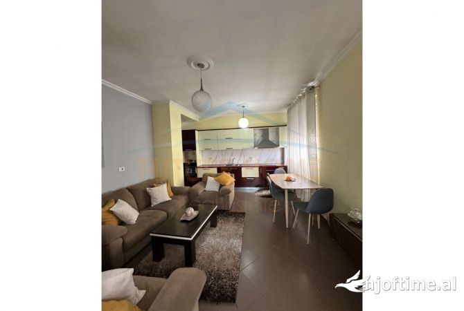 Shtepi ne shitje 2+1 ne Tirane - 120,000 Euro