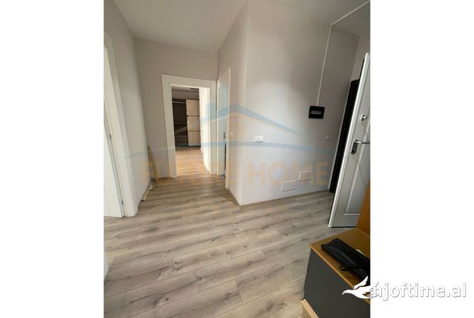 Shtepi ne shitje 2+1 ne Tirane - 300,000 Euro