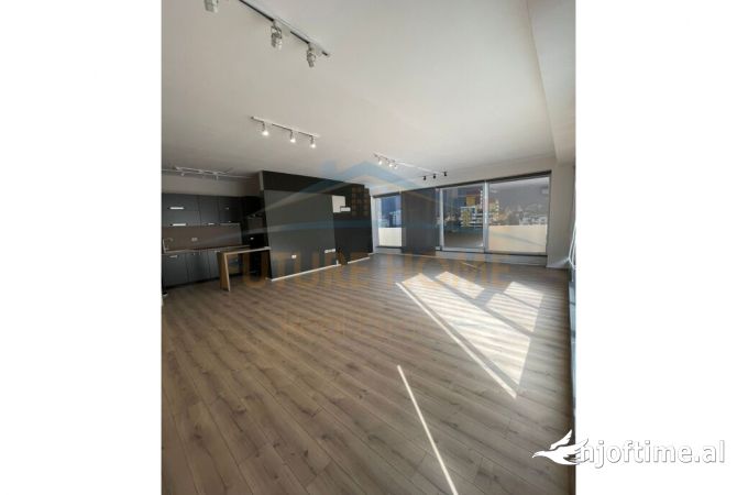 Shtepi ne shitje 2+1 ne Tirane - 300,000 Euro