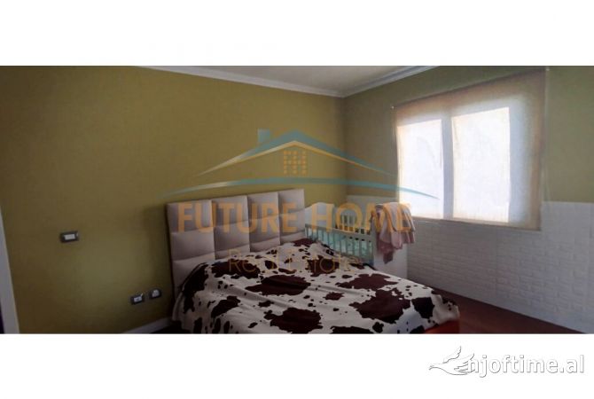 Shtepi ne shitje Apartament ne Tirane, 2+1, Mobilimi E mobiluar, Pagesa 165,000  Euro.