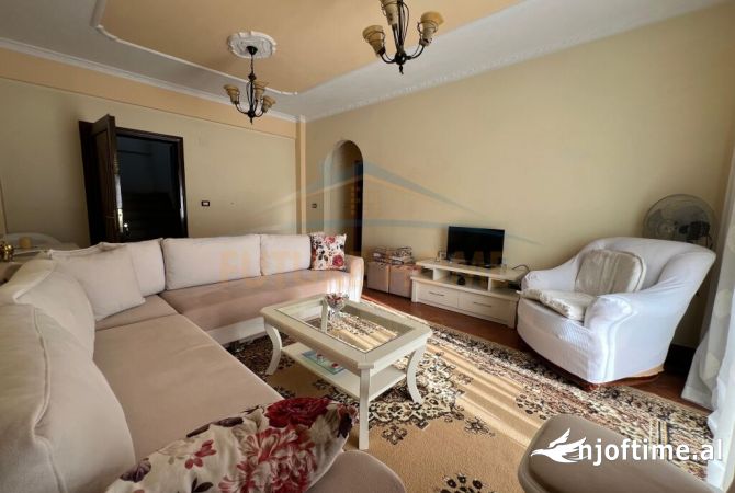 Shtepi me qera 2+1 ne Tirane - 550 Euro