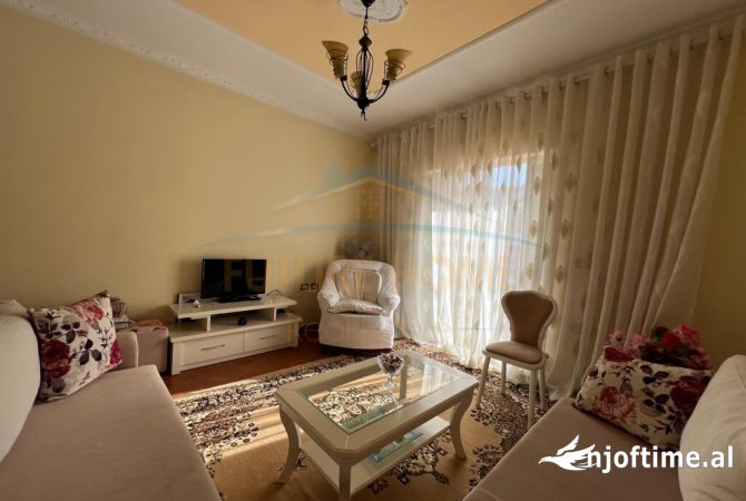 Shtepi me qera 2+1 ne Tirane - 550 Euro