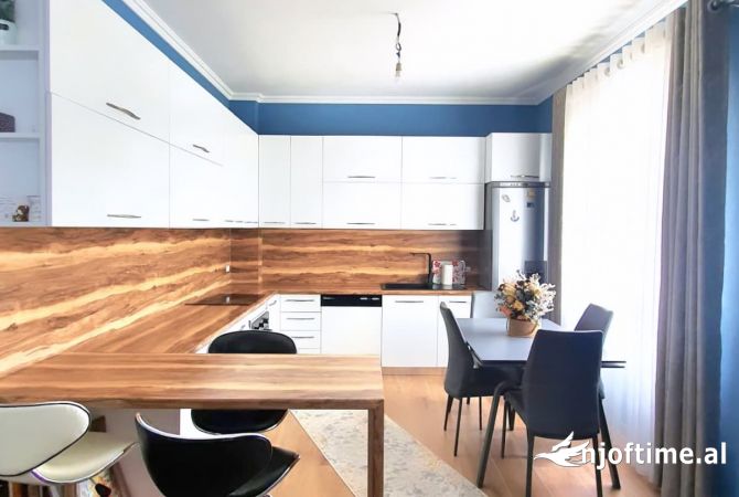 Shtepi ne shitje 2+1 ne Tirane - 210,000 Euro