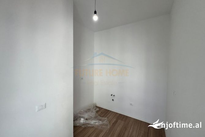 Shtepi ne shitje Apartament ne Tirane, 2+1, Mobilimi Bosh, pa mobiluar, Pagesa 151,065  Euro.