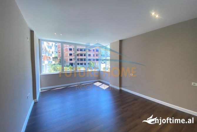 Shtepi ne shitje Apartament ne Tirane, 2+1, Mobilimi Bosh, pa mobiluar, Pagesa 210,000  Euro.