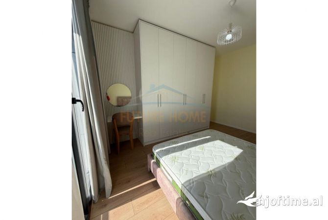 Shtepi me qera Apartament ne Tirane, 2+1, Mobilimi E mobiluar, Pagesa 1,000  Euro.