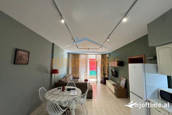Shtepi me qera 2+1 ne Tirane - 750 Euro