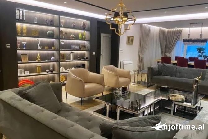 Shtepi me qera 3+1 ne Tirane - 4,000 Euro