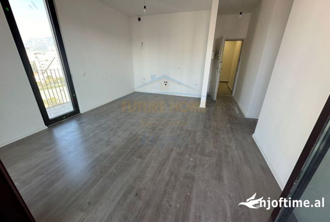 Shtepi me qera 1+1 ne Tirane - 1,300 Euro