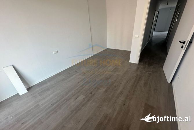 Shtepi me qera Apartament ne Tirane, 2+1, Mobilimi Bosh, pa mobiluar, Pagesa 2,000  Euro.
