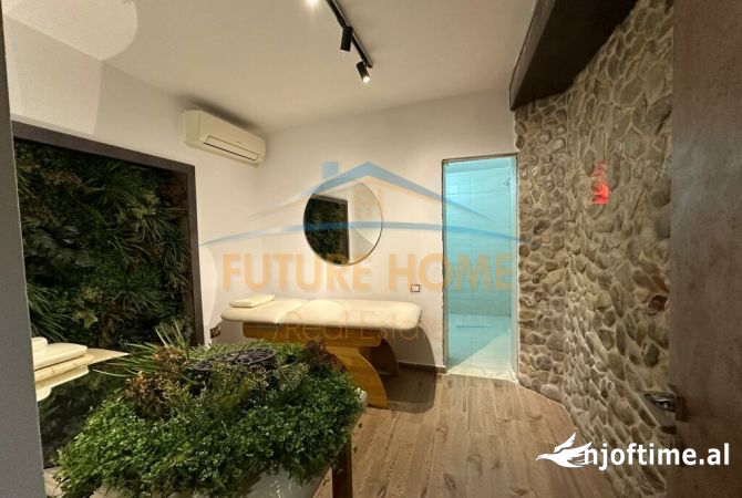 Petronini ,Qira, Ambient Biznesi, 