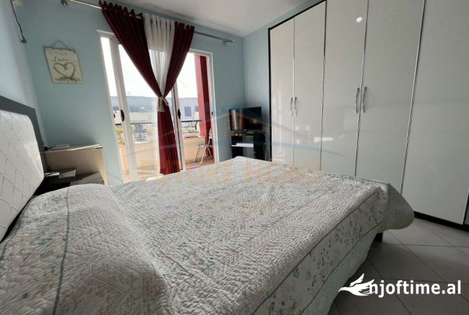 Shtepi ne shitje Apartament ne Tirane, 2+1, Mobilimi E mobiluar, Pagesa 125,000  Euro.