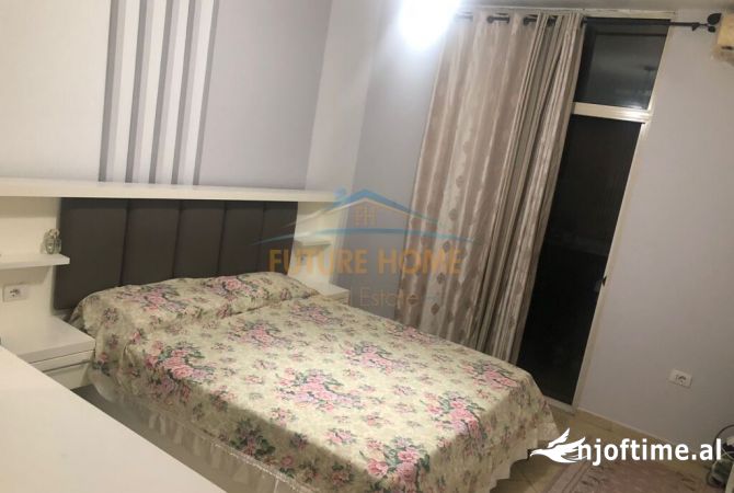 Shtepi me qera Apartament ne Tirane, 2+1, Mobilimi E mobiluar, Pagesa 700  Euro.