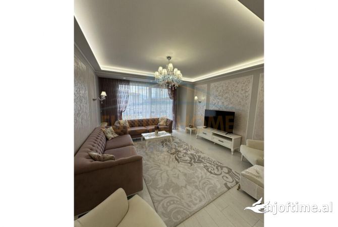 Shtepi me qera Apartament ne Tirane, 3+1, Mobilimi E mobiluar, Pagesa 1,300  Euro.