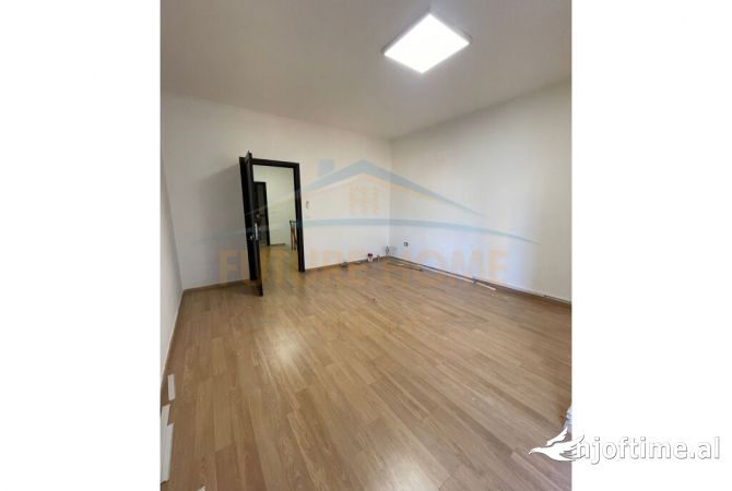 Shtepi me qera 2+1 ne Tirane - 1,500 Euro