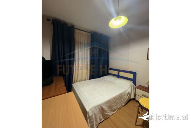 Shtepi ne shitje Apartament ne Tirane, 3+1, Mobilimi Bosh, pa mobiluar, Pagesa 280,000  Euro.