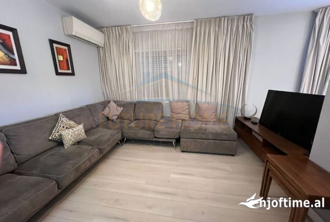 Shtepi me qera 2+1 ne Tirane - 650 Euro