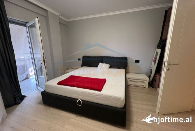 Shtepi me qera Apartament ne Tirane, 2+1, Mobilimi E mobiluar, Pagesa 650  Euro.