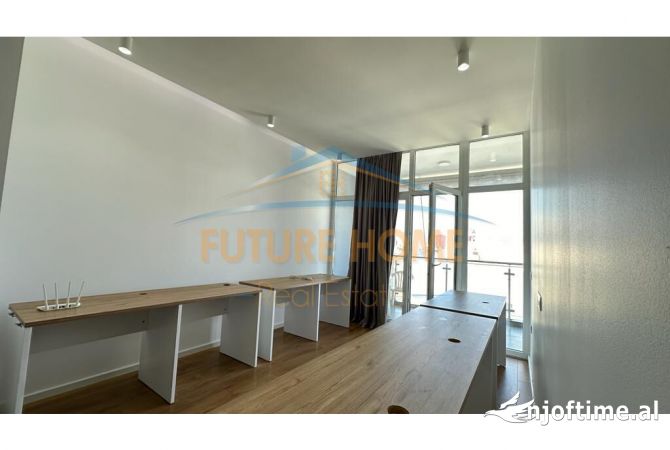 Shtepi me qera Apartament ne Tirane, 2+1, Mobilimi Bosh, pa mobiluar, Pagesa 800  Euro.