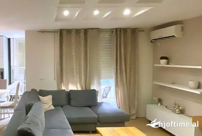 Shtepi ne shitje Duplex(shtepi me 2 kate) ne Tirane, 2+1, Mobilimi E mobiluar, Pagesa 169,000  Euro.