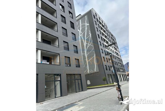 Shtepi ne shitje Apartament ne Tirane, 2+1, Mobilimi Bosh, pa mobiluar, Pagesa 240,000  Euro.