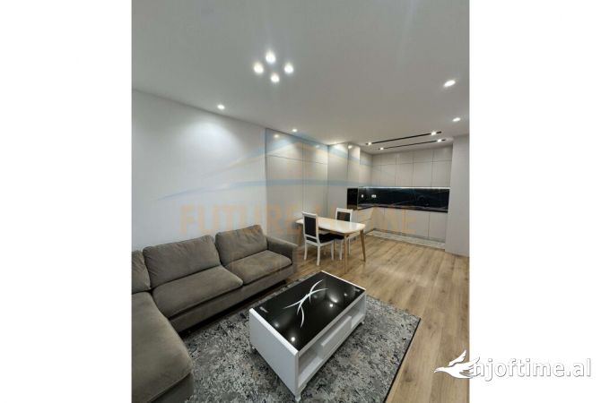 Shtepi me qera Apartament ne Tirane, 2+1, Mobilimi E mobiluar, Pagesa 900  Euro.