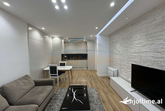 Shtepi me qera Apartament ne Tirane, 2+1, Mobilimi E mobiluar, Pagesa 900  Euro.