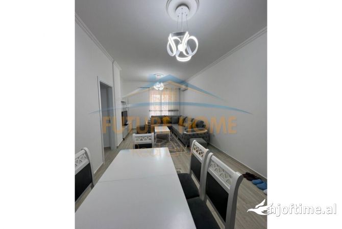 Shtepi me qera Apartament ne Tirane, 2+1, Mobilimi E mobiluar, Pagesa 600  Euro.