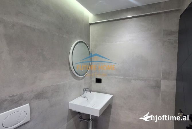 Shtepi ne shitje Apartament ne Tirane, 1+1, Mobilimi E mobiluar, Pagesa 268,000  Euro.