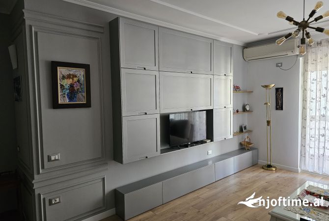 Shtepi ne shitje Apartament ne Tirane, 2+1, Mobilimi E mobiluar, Pagesa 190,000  Euro.
