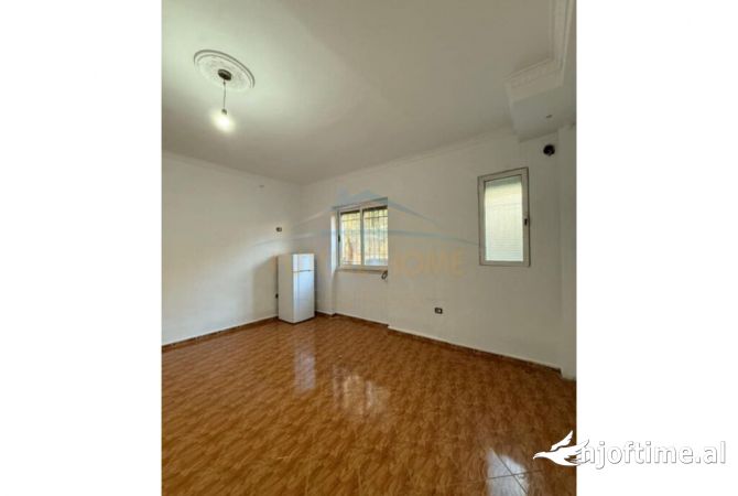 Shtepi ne shitje 2+1 ne Tirane - 115,000 Euro