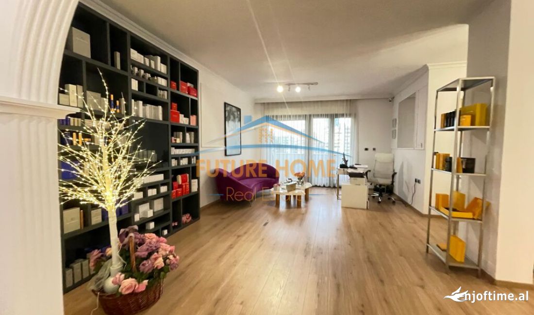  Bllok, Tirane. Qira, Ambjent Biznesi,