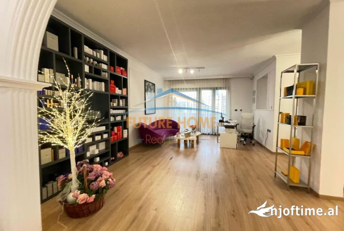 Ambient biznesi me qera 3+1 ne Tirane - 1,400 Euro