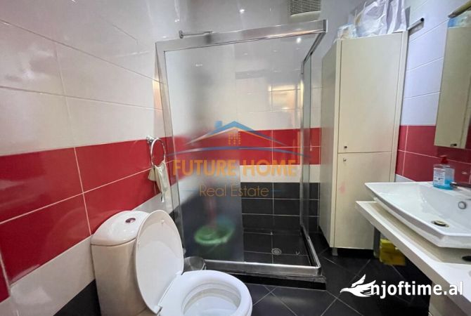 Ambient biznesi me qera 3+1 ne Tirane - 1,400 Euro