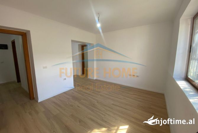 Shtepi ne shitje Apartament ne Tirane, 2+1, Mobilimi Bosh, pa mobiluar, Pagesa 138,000  Euro.