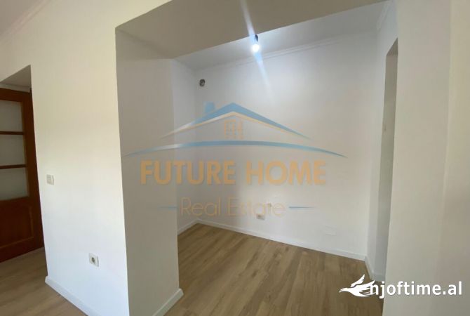Shtepi ne shitje Apartament ne Tirane, 2+1, Mobilimi Bosh, pa mobiluar, Pagesa 138,000  Euro.