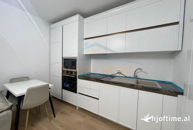 Shtepi me qera Apartament ne Tirane, 2+1, Mobilimi E mobiluar, Pagesa 700  Euro.