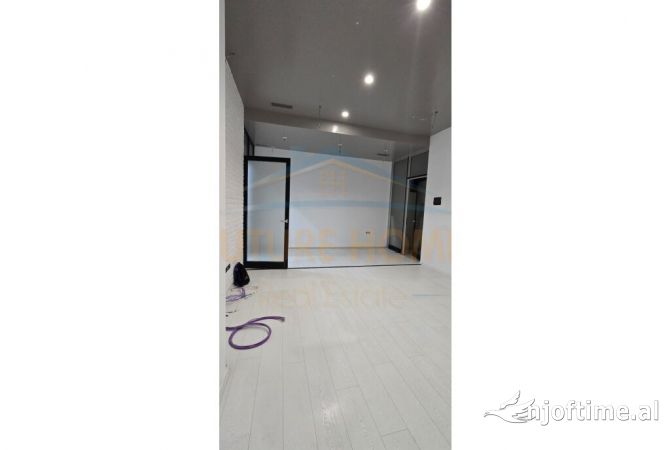 Ambient biznesi me qera 3+1 ne Tirane - 2,500 Euro