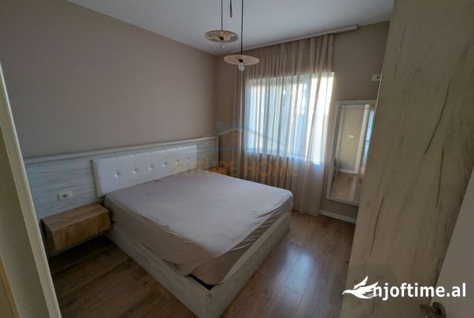 Shtepi ne shitje Apartament ne Tirane, 1+1, Mobilimi E mobiluar, Pagesa 130,000  Euro.