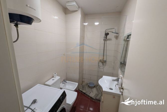 Shtepi ne shitje Apartament ne Tirane, 1+1, Mobilimi E mobiluar, Pagesa 130,000  Euro.