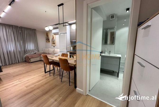 Shtepi me qera Apartament ne Tirane, 1+1, Mobilimi E mobiluar, Pagesa 700  Euro.
